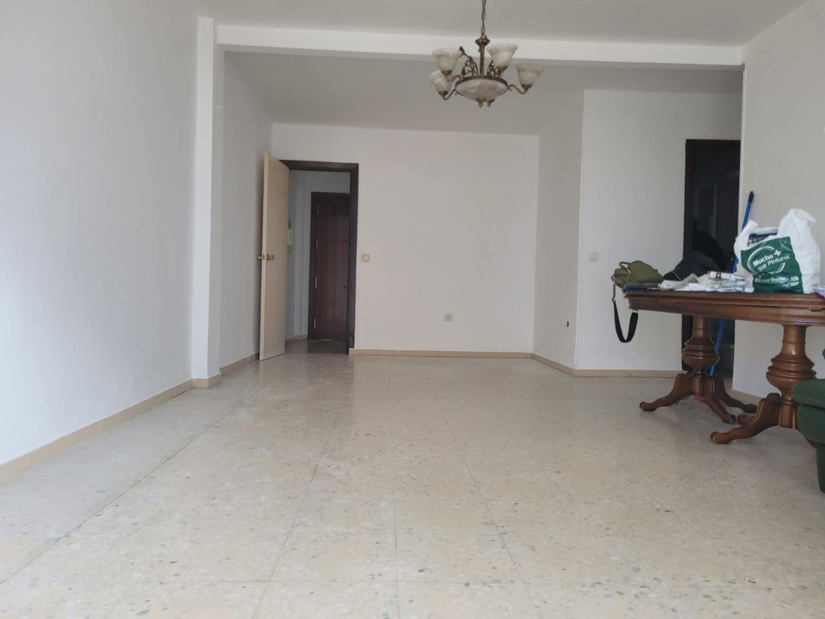 https://cdn.resales-online.com/public/tp6kmjsiau/properties/a26462436be711ed98460217bc231ef4/w1200/1-7980e48d732b6fc85c14b43b94d2aa54.jpg?v=1669293486