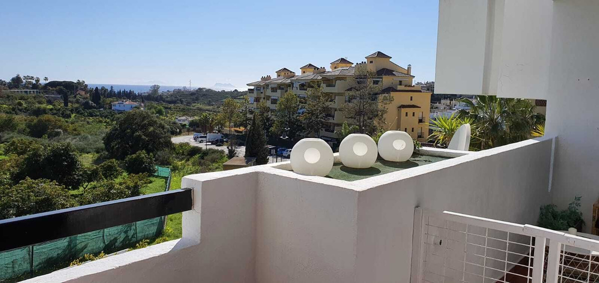 https://cdn.resales-online.com/public/6a8fhr78el/properties/10e7937c6b6711ed98460217bc231ef4/w1200/1-7980e48d732b6fc85c14b43b94d2aa54.jpg?v=1669241951