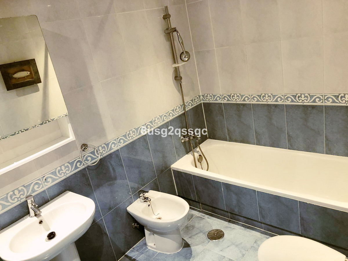 https://cdn.resales-online.com/public/8usg2qssqc/properties/bb7972c99bd911eda53f0217bc231ef4/w1200/18-cc72f169493c096e712837ff5d8b6e41.jpg?v=1674756887