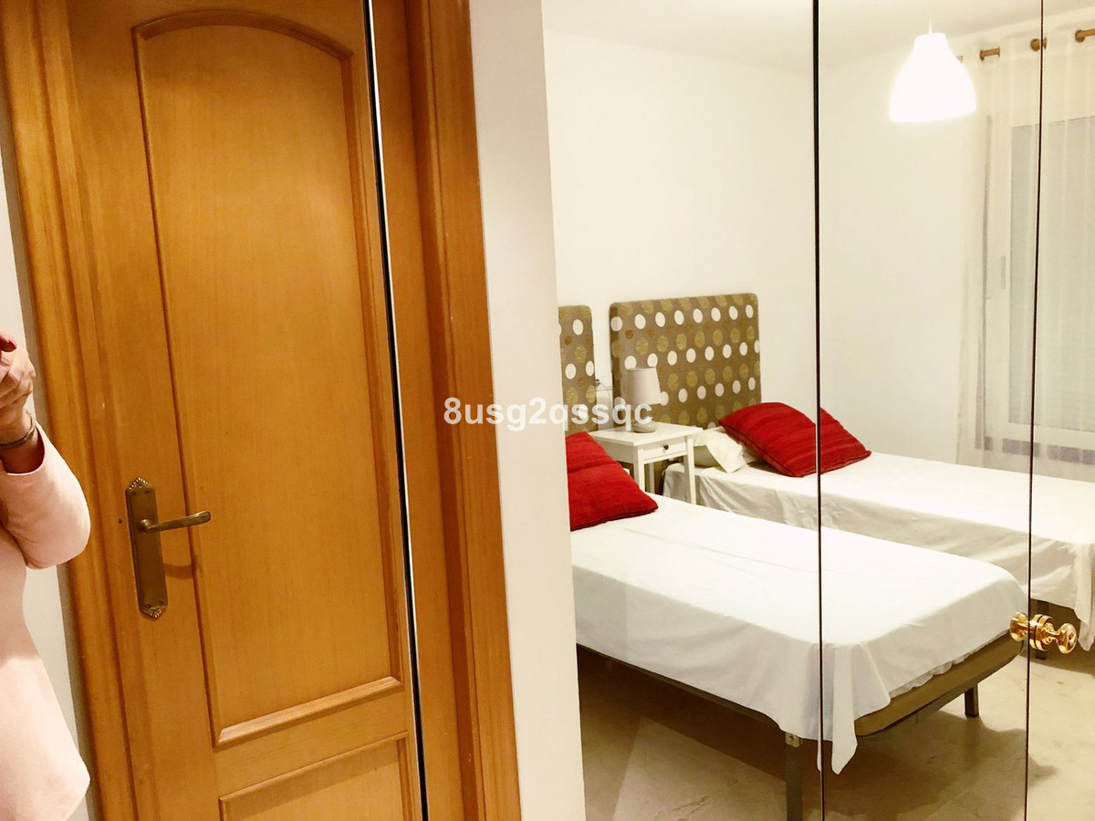 https://cdn.resales-online.com/public/8usg2qssqc/properties/bb7972c99bd911eda53f0217bc231ef4/w1200/31-5e8b9eb86a2d455eeaf43a7bbf3ccd12.jpg?v=1674756887