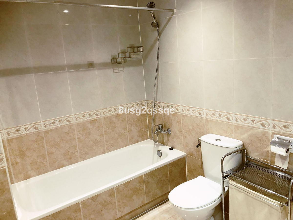 https://cdn.resales-online.com/public/8usg2qssqc/properties/bb7972c99bd911eda53f0217bc231ef4/w1200/38-9b9a71c4c46e127e5c6f91a74b158396.jpg?v=1674756887