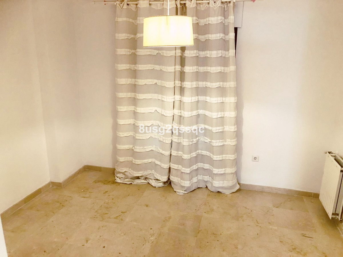 https://cdn.resales-online.com/public/8usg2qssqc/properties/bb7972c99bd911eda53f0217bc231ef4/w1200/52-aa08978ddec66a09ad5932aa90b5d90c.jpg?v=1674756887
