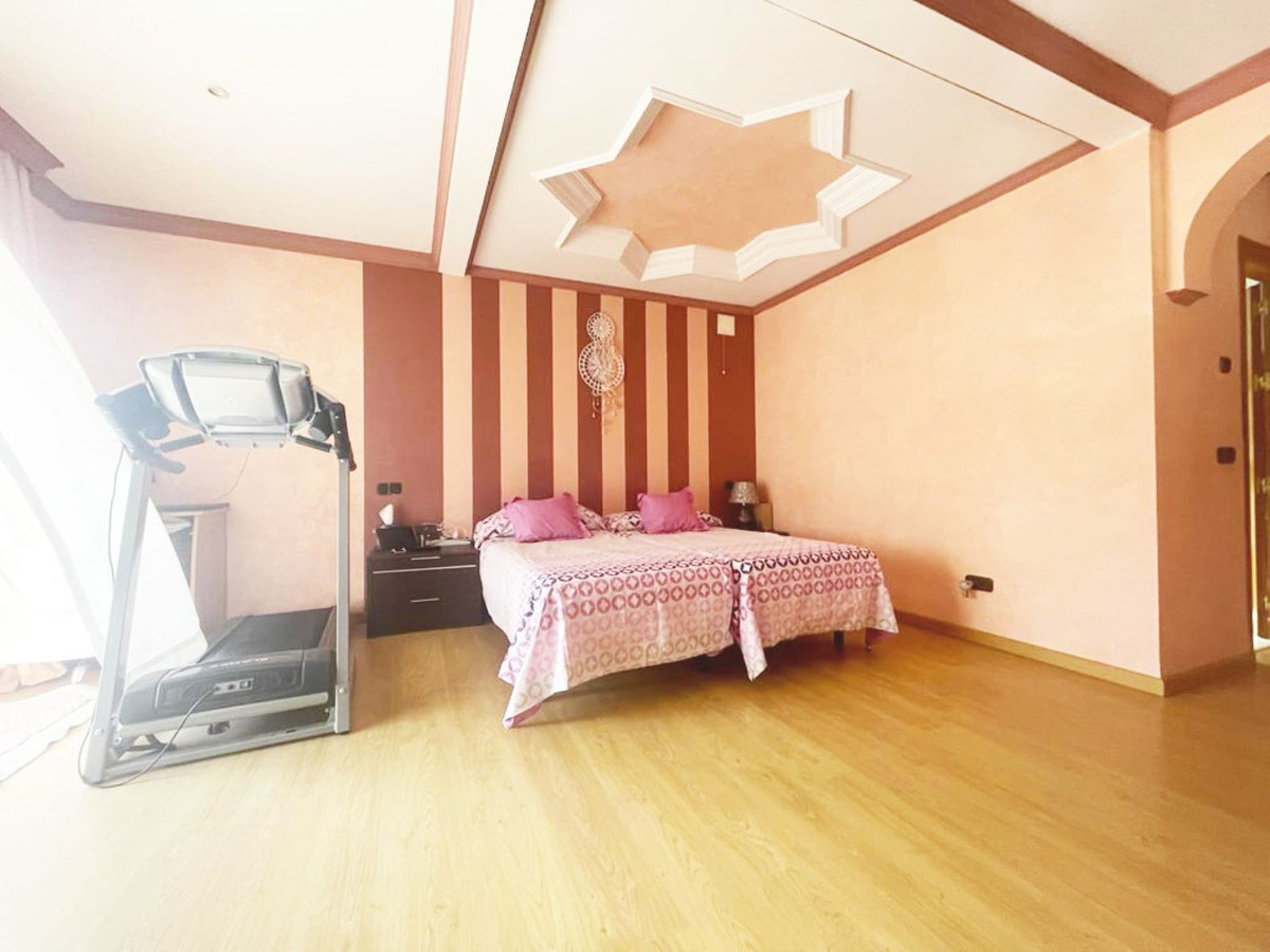 https://cdn.resales-online.com/public/u6447mvlgg/properties/0f262bad4ed511ed98460217bc231ef4/w1200/12-53013098fcab6c38b1379cd33298e050.jpg?v=1666095548