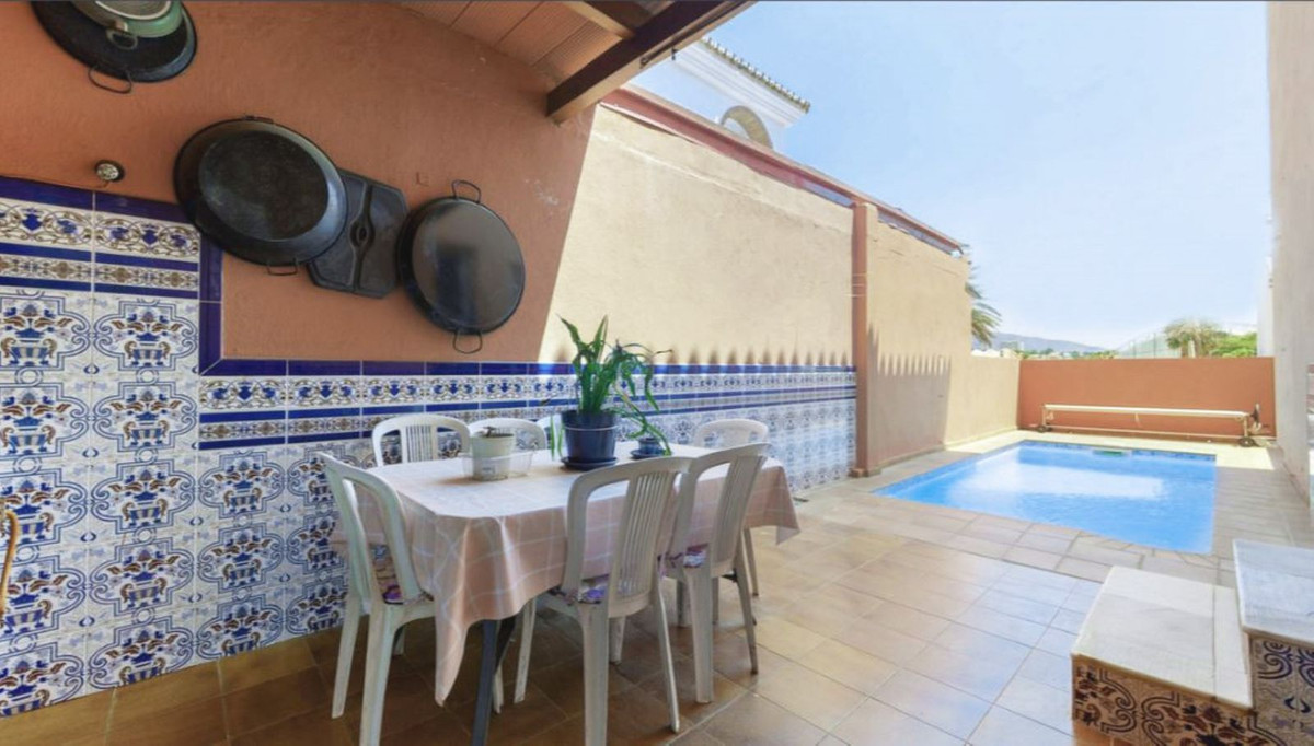 https://cdn.resales-online.com/public/u6447mvlgg/properties/0f262bad4ed511ed98460217bc231ef4/w1200/15-11d12f2f454f2f5e9b981fdd8b901d51.jpg?v=1666095548