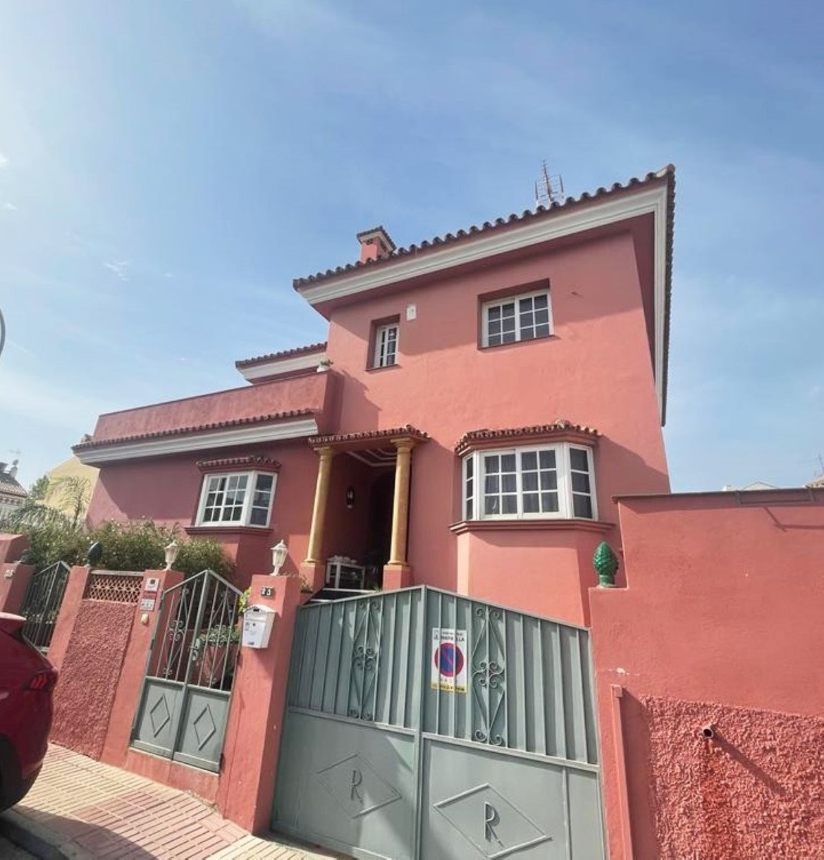 https://cdn.resales-online.com/public/u6447mvlgg/properties/0f262bad4ed511ed98460217bc231ef4/w1200/22-bcf8e6250e0bab365f900a8ac31ac040.jpg?v=1666095548