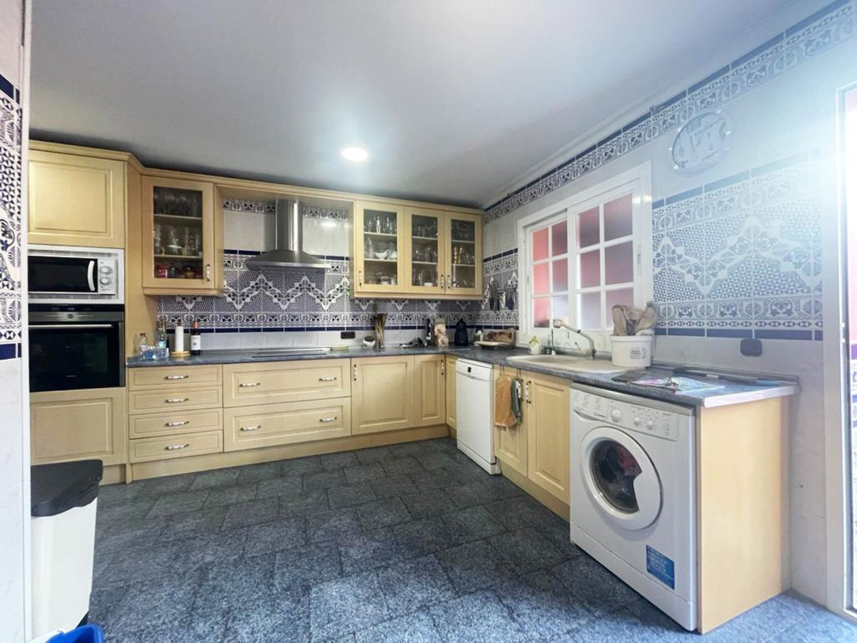 https://cdn.resales-online.com/public/u6447mvlgg/properties/0f262bad4ed511ed98460217bc231ef4/w1200/4-c23c0f86247804fa50226aecd8b0b2c8.jpg?v=1666095548