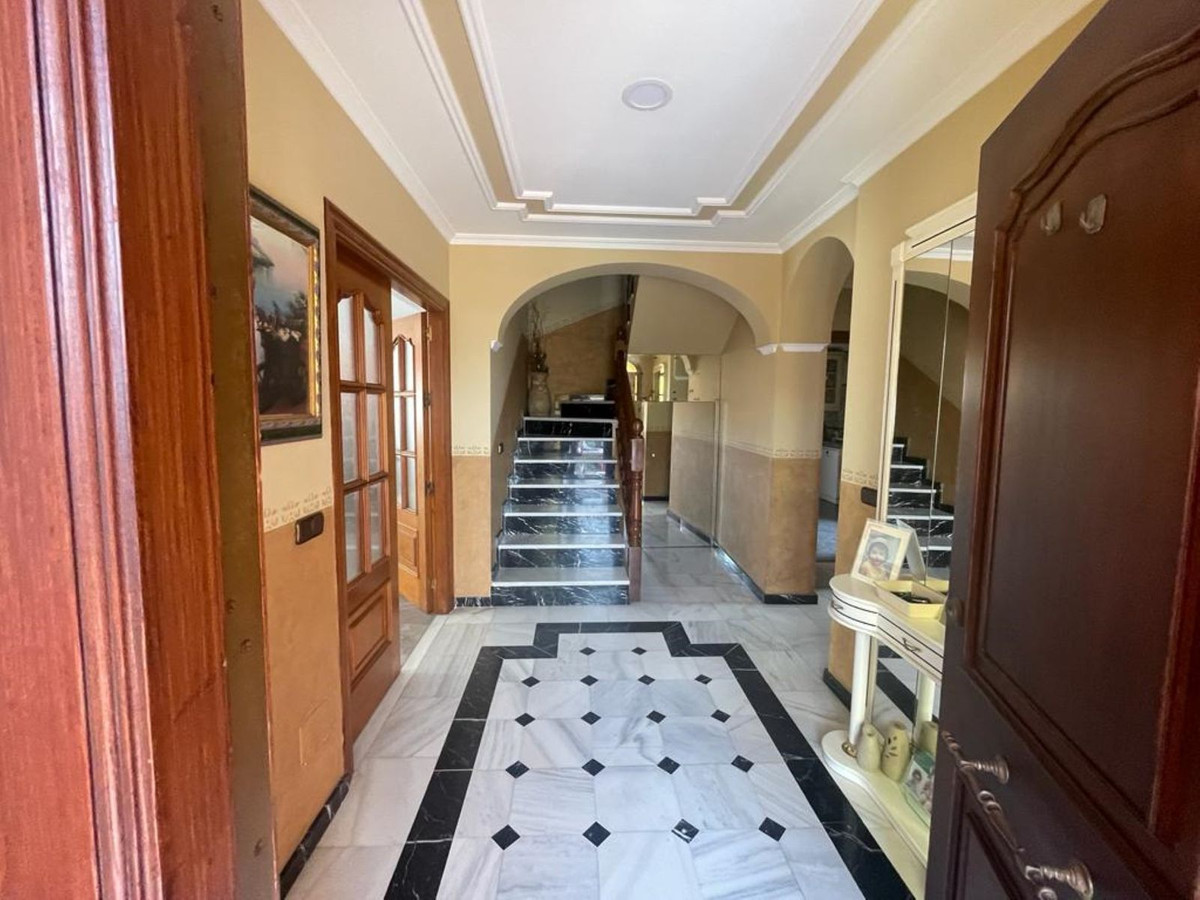 https://cdn.resales-online.com/public/u6447mvlgg/properties/0f262bad4ed511ed98460217bc231ef4/w1200/7-aa4cc561180b369757c0bb4af9886cd3.jpg?v=1666095548