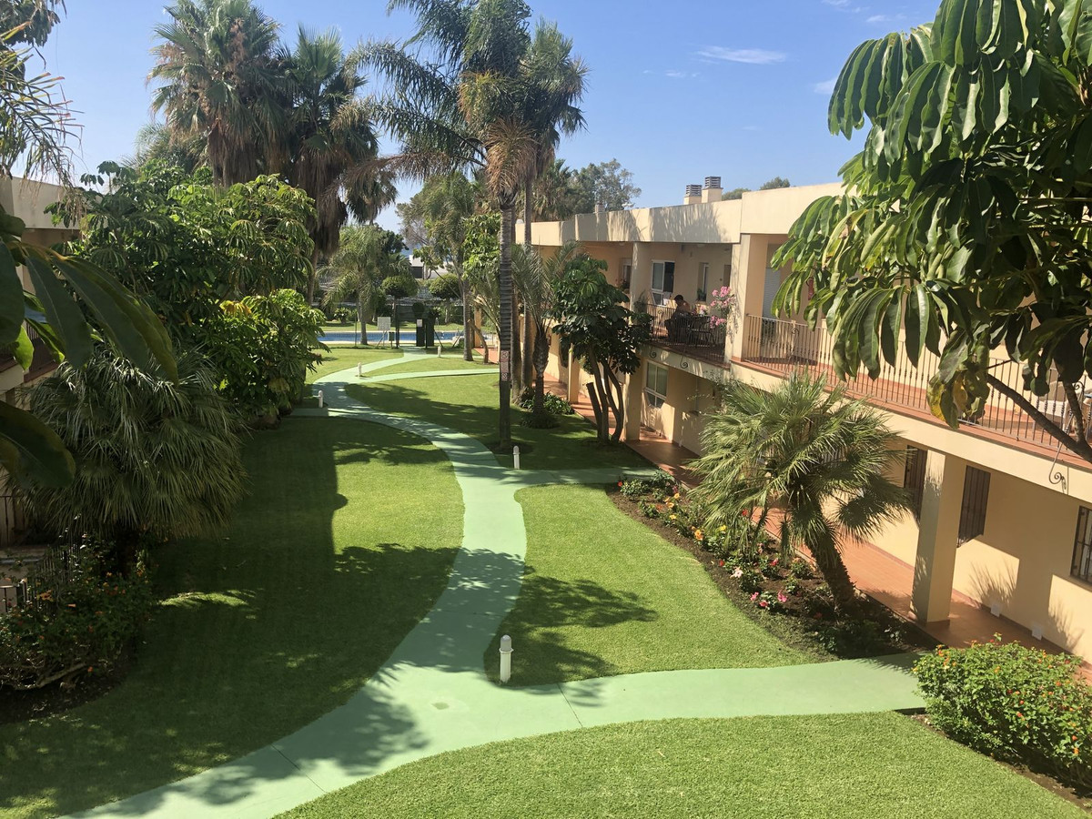 https://cdn.resales-online.com/public/cui3rrn6m1/properties/870787611a4a11eda97d0217bc231ef4/w1200/1-7980e48d732b6fc85c14b43b94d2aa54.jpg?v=1660323462