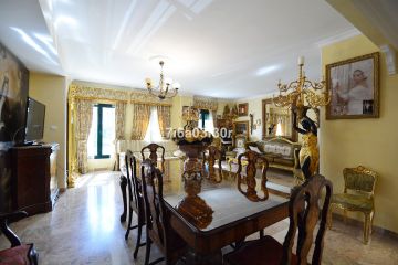 https://cdn.resales-online.com/public/7i6a03f30r/properties/fa65cbf8325911eca97d0217bc231ef4/w1200/3-e898b2bb2a2fdfd06d2c39894dce8316.jpg?v=1635254161