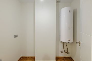 https://cdn.resales-online.com/public/y319akz17d/properties/24a7da32f82011ea828306907717b01e/w1200/20-d1f7658cbe4ba6cd8666fec30fba80ad.jpg?v=1672144749