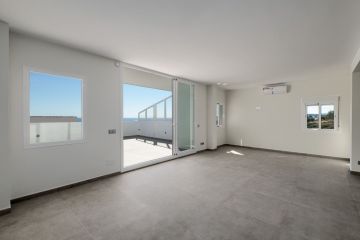 https://cdn.resales-online.com/public/y319akz17d/properties/24a7da32f82011ea828306907717b01e/w1200/10-bb915d1cb19341576dcdc994b81ab9c5.jpg?v=1672144749