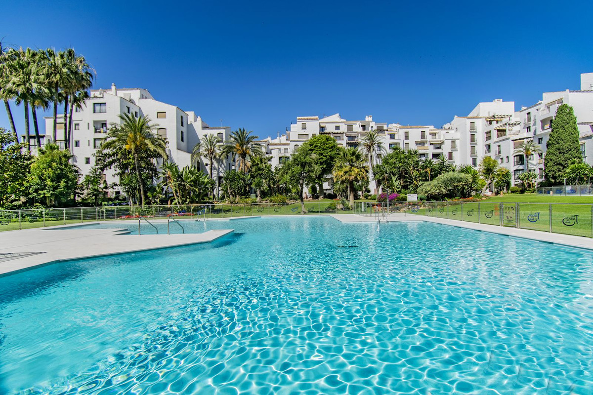 https://cdn.resales-online.com/public/vvmdwbkuht/properties/4a921e199fc411eda53f0217bc231ef4/w1200/1-7980e48d732b6fc85c14b43b94d2aa54.jpg?v=1674999814