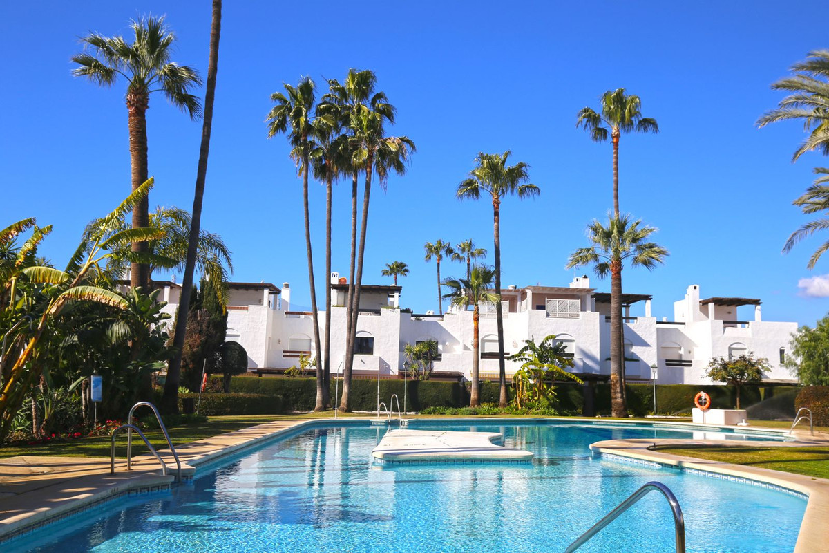 https://cdn.resales-online.com/public/y2bix7xo8m/properties/86350325a60611ed84bd0217bc231ef4/w1200/1-7980e48d732b6fc85c14b43b94d2aa54.jpg?v=1675683591