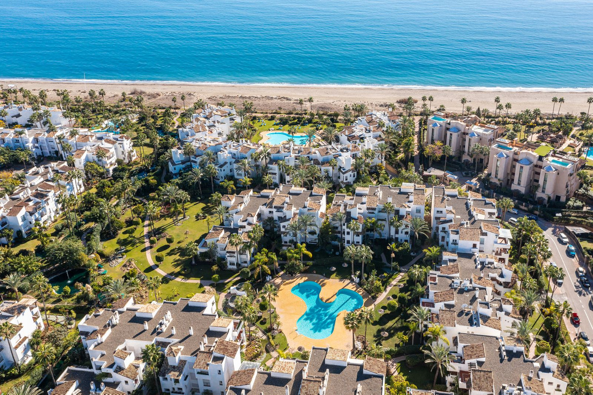 https://cdn.resales-online.com/public/skq84opbpt/properties/9b4b9d22a54f11eda53f0217bc231ef4/w1200/1-7980e48d732b6fc85c14b43b94d2aa54.jpg?v=1675607179