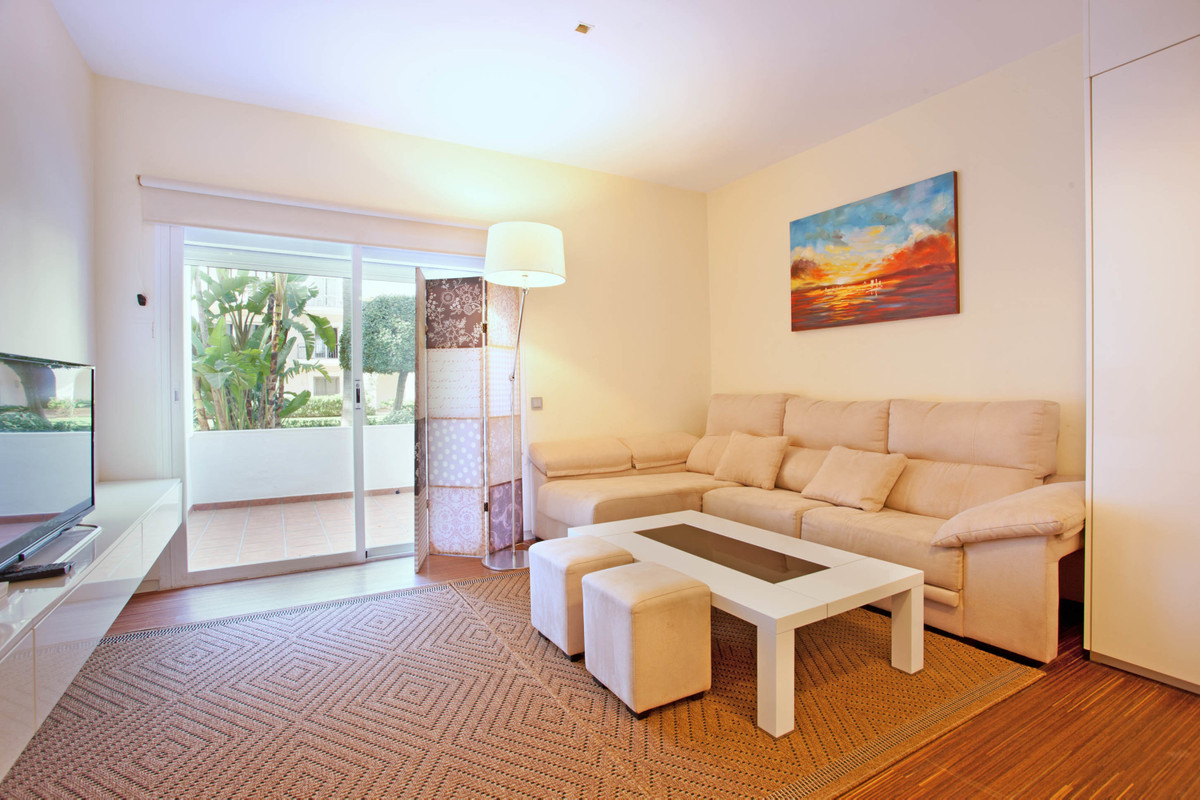 https://cdn.resales-online.com/public/ib3bhlppjp/properties/boekekfqjdffdrn/w1200/1-7980e48d732b6fc85c14b43b94d2aa54.jpg?v=1601032533
