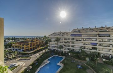 https://cdn.resales-online.com/public/vvmdwbkuht/properties/aa91fd6d4be911ed98460217bc231ef4/w1200/1-7980e48d732b6fc85c14b43b94d2aa54.jpg?v=1666003620