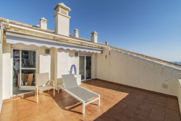 https://cdn.resales-online.com/public/vvmdwbkuht/properties/aa91fd6d4be911ed98460217bc231ef4/w1200/12-53013098fcab6c38b1379cd33298e050.jpg?v=1666003620