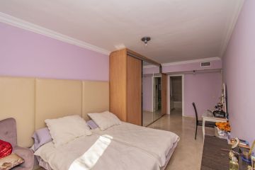 https://cdn.resales-online.com/public/vvmdwbkuht/properties/aa91fd6d4be911ed98460217bc231ef4/w1200/21-2c707e7c511429b4f8ec4ee5f221ddb6.jpg?v=1666003620