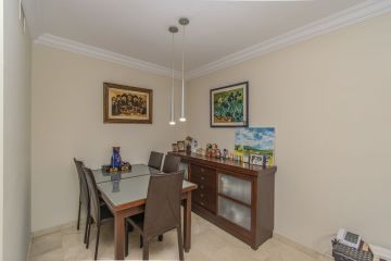 https://cdn.resales-online.com/public/vvmdwbkuht/properties/aa91fd6d4be911ed98460217bc231ef4/w1200/22-bcf8e6250e0bab365f900a8ac31ac040.jpg?v=1666003620