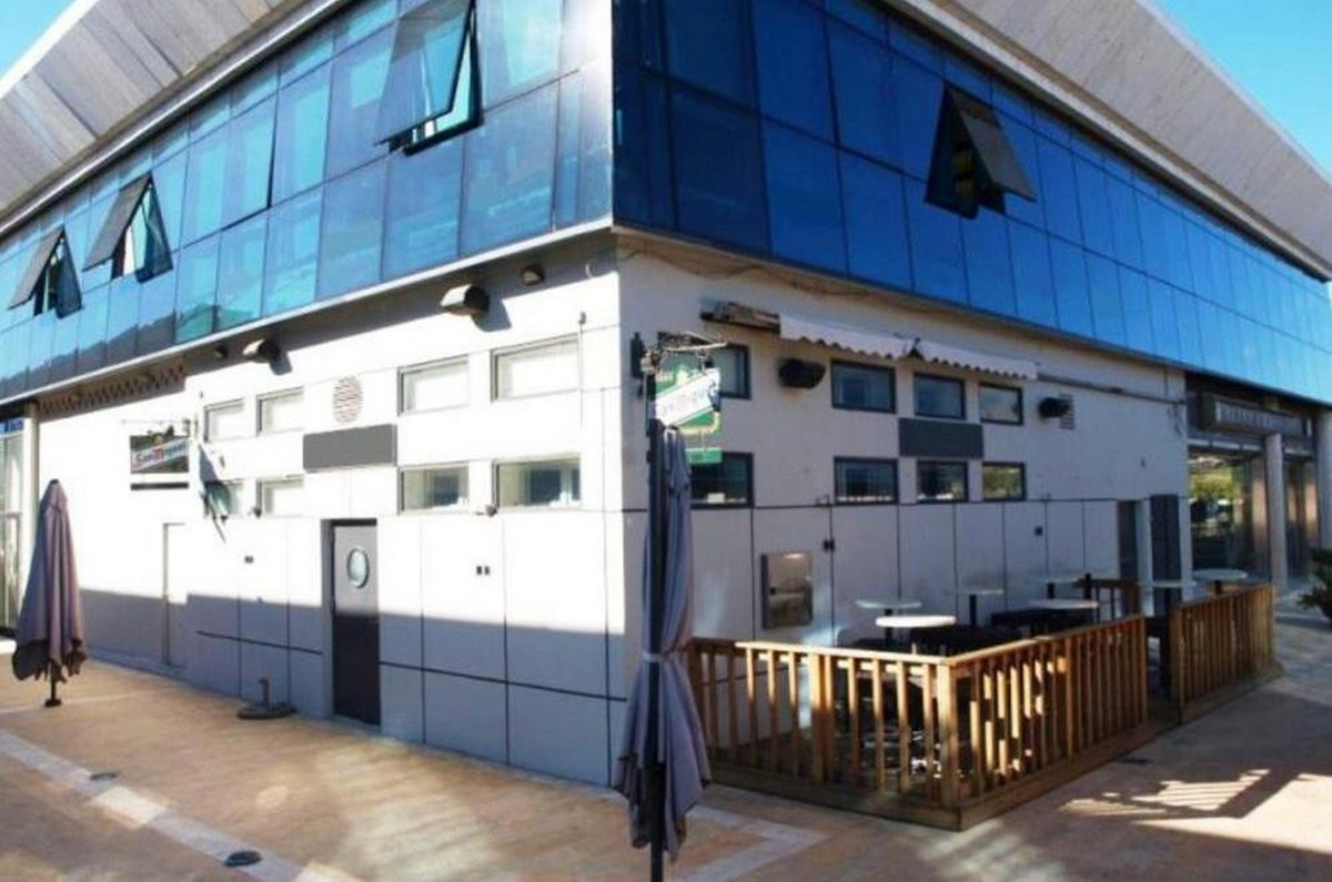 https://cdn.resales-online.com/public/1k5stslnpi/properties/f56c7582b27511ed84bd0217bc231ef4/w1200/1-7980e48d732b6fc85c14b43b94d2aa54.jpg?v=1677049121