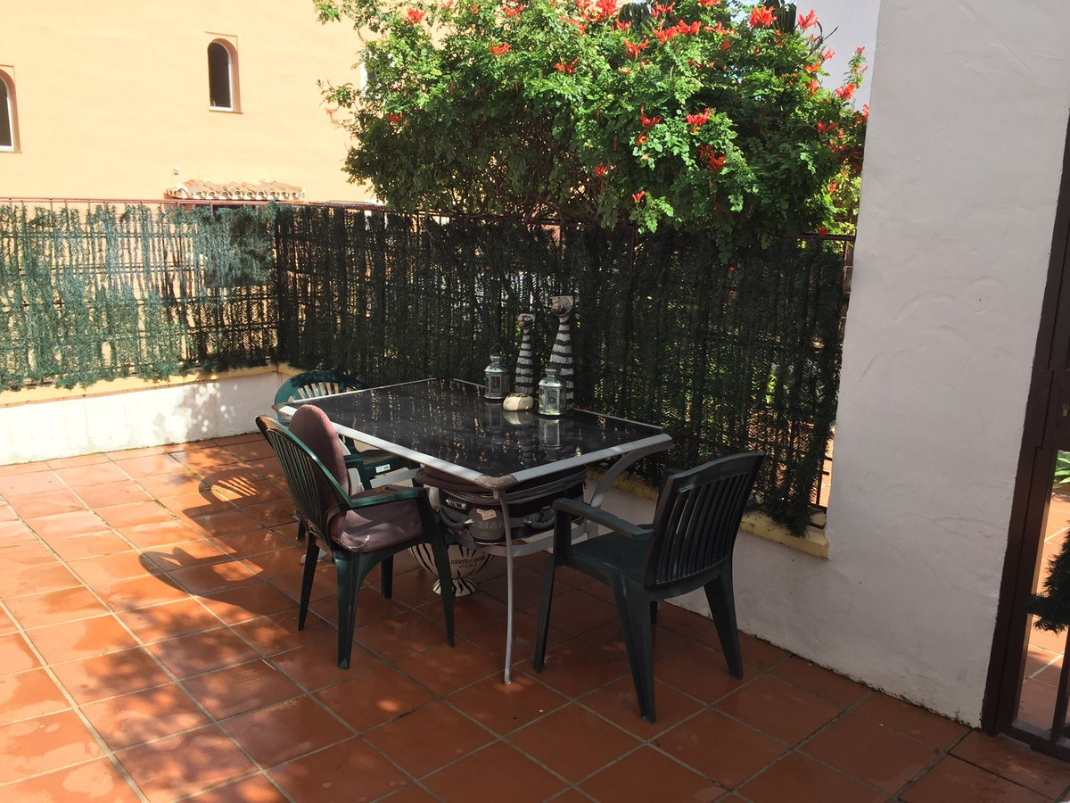 https://cdn.resales-online.com/public/jurdhh2l9d/properties/01ad2059be8e11ed84bd0217bc231ef4/w1200/1-7980e48d732b6fc85c14b43b94d2aa54.jpg?v=1678404124