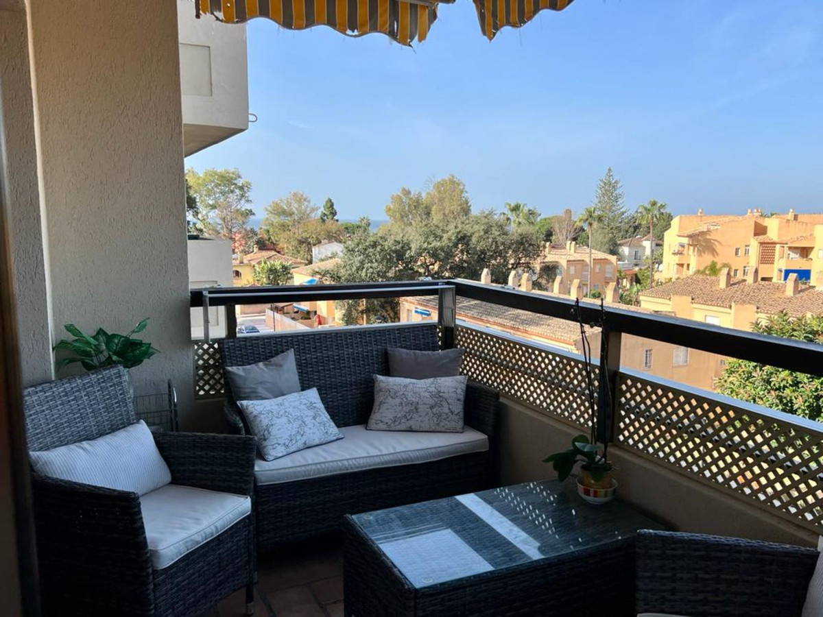 https://cdn.resales-online.com/public/98yp9nw7t6/properties/3f0bd87dc26011ed84bd0217bc231ef4/w1200/1-7980e48d732b6fc85c14b43b94d2aa54.jpg?v=1678799360