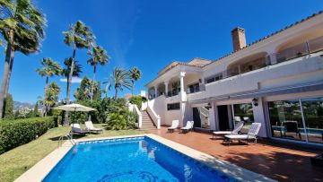 https://cdn.resales-online.com/public/9mlcqsu51l/properties/7d5f443dc34a11ed84bd0217bc231ef4/w1200/1-7980e48d732b6fc85c14b43b94d2aa54.jpg?v=1679260197