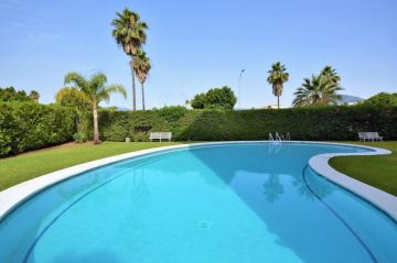 https://cdn.resales-online.com/public/lcjzvgh5il/properties/c3d1e866be8211ed84bd0217bc231ef4/w1200/1-7980e48d732b6fc85c14b43b94d2aa54.jpg?v=1678374035