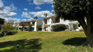 https://cdn.resales-online.com/public/cmdudabtb6/properties/efa63facc8ad11ed84bd0217bc231ef4/w1200/1-7980e48d732b6fc85c14b43b94d2aa54.jpg?v=1679496748