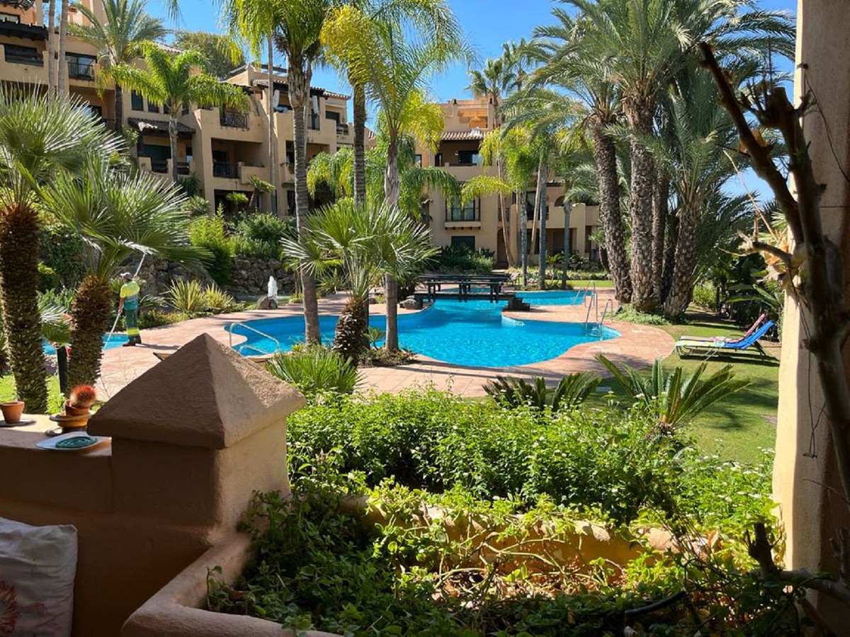 https://cdn.resales-online.com/public/mmd237tqbe/properties/44626362ca2911ed84bd0217bc231ef4/w1200/1-7980e48d732b6fc85c14b43b94d2aa54.jpg?v=1679657130