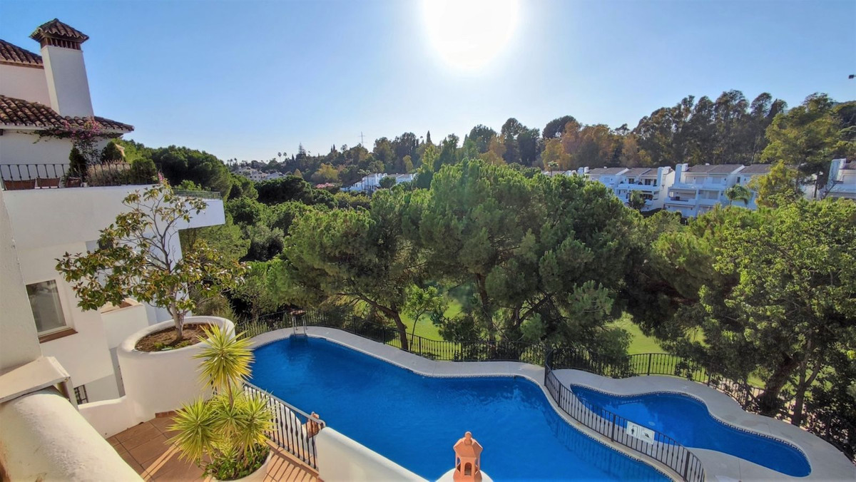 https://cdn.resales-online.com/public/rrpck2bj07/properties/6917b6abdd4e11ed84bd0217bc231ef4/w1200/1-7980e48d732b6fc85c14b43b94d2aa54.jpg?v=1681812685