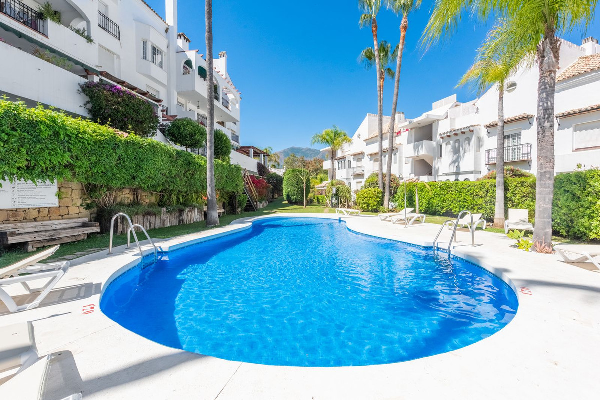 https://cdn.resales-online.com/public/q0k63vfifl/properties/8ef64cedea9111edb6600217bc231ef4/w1200/1-7980e48d732b6fc85c14b43b94d2aa54.jpg?v=1683218739