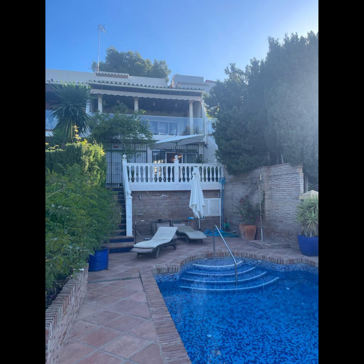 https://cdn.resales-online.com/public/tvd64zcaq6/properties/c5bfa4caee3011edb6600217bc231ef4/w1200/1-7980e48d732b6fc85c14b43b94d2aa54.jpg?v=1683616476