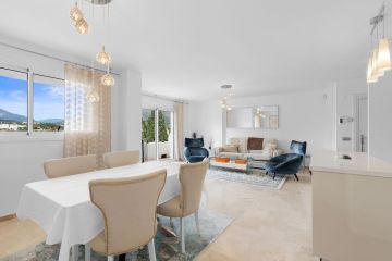 https://cdn.resales-online.com/public/dgyqokxuap/properties/5dbb8a90fa3211edb6600217bc231ef4/w1200/2-5bd7b9d04b45e33852eaf0ec6670150d.jpg?v=1684936961