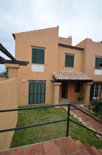 https://cdn.resales-online.com/public/u3l2ad5ic9/properties/1ced630df94a11edb6600217bc231ef4/w1200/1-7980e48d732b6fc85c14b43b94d2aa54.jpg?v=1685014818