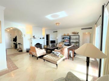https://cdn.resales-online.com/public/u3l2ad5ic9/properties/1ced630df94a11edb6600217bc231ef4/w1200/2-5bd7b9d04b45e33852eaf0ec6670150d.jpg?v=1685014818