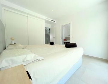 https://cdn.resales-online.com/public/u3l2ad5ic9/properties/1ced630df94a11edb6600217bc231ef4/w1200/20-d1f7658cbe4ba6cd8666fec30fba80ad.jpg?v=1685446148