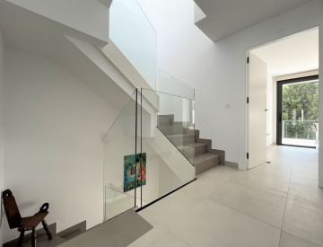 https://cdn.resales-online.com/public/u3l2ad5ic9/properties/1ced630df94a11edb6600217bc231ef4/w1200/37-1d70d218e897435ff17cdff8e99bb5bf.jpg?v=1685446148