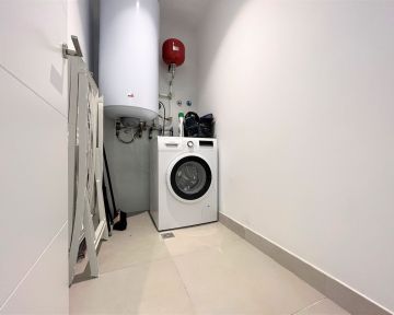 https://cdn.resales-online.com/public/u3l2ad5ic9/properties/1ced630df94a11edb6600217bc231ef4/w1200/51-1a006e3d9335f058903eb94f281586d2.jpg?v=1685446148