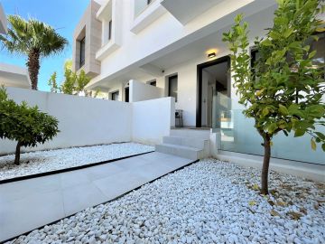 https://cdn.resales-online.com/public/u3l2ad5ic9/properties/1ced630df94a11edb6600217bc231ef4/w1200/57-55cd4b06d752ba6702add315b86f7c65.jpg?v=1685446148