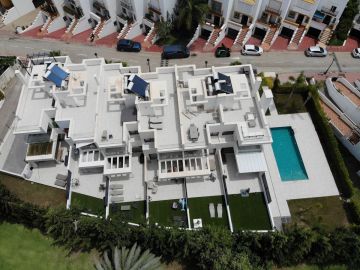 https://cdn.resales-online.com/public/u3l2ad5ic9/properties/1ced630df94a11edb6600217bc231ef4/w1200/66-95890ed4be6be9dc29a4cd54be782008.jpg?v=1685446148