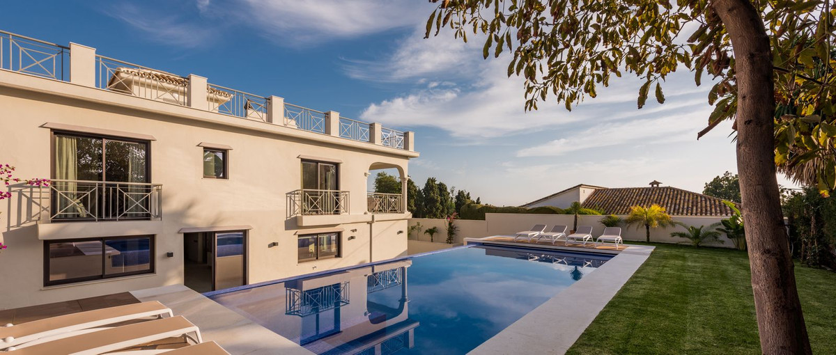 https://cdn.resales-online.com/public/683jtod23h/properties/bcbadf22f8aa11edb6600217bc231ef4/w1200/1-7980e48d732b6fc85c14b43b94d2aa54.jpg?v=1685009640