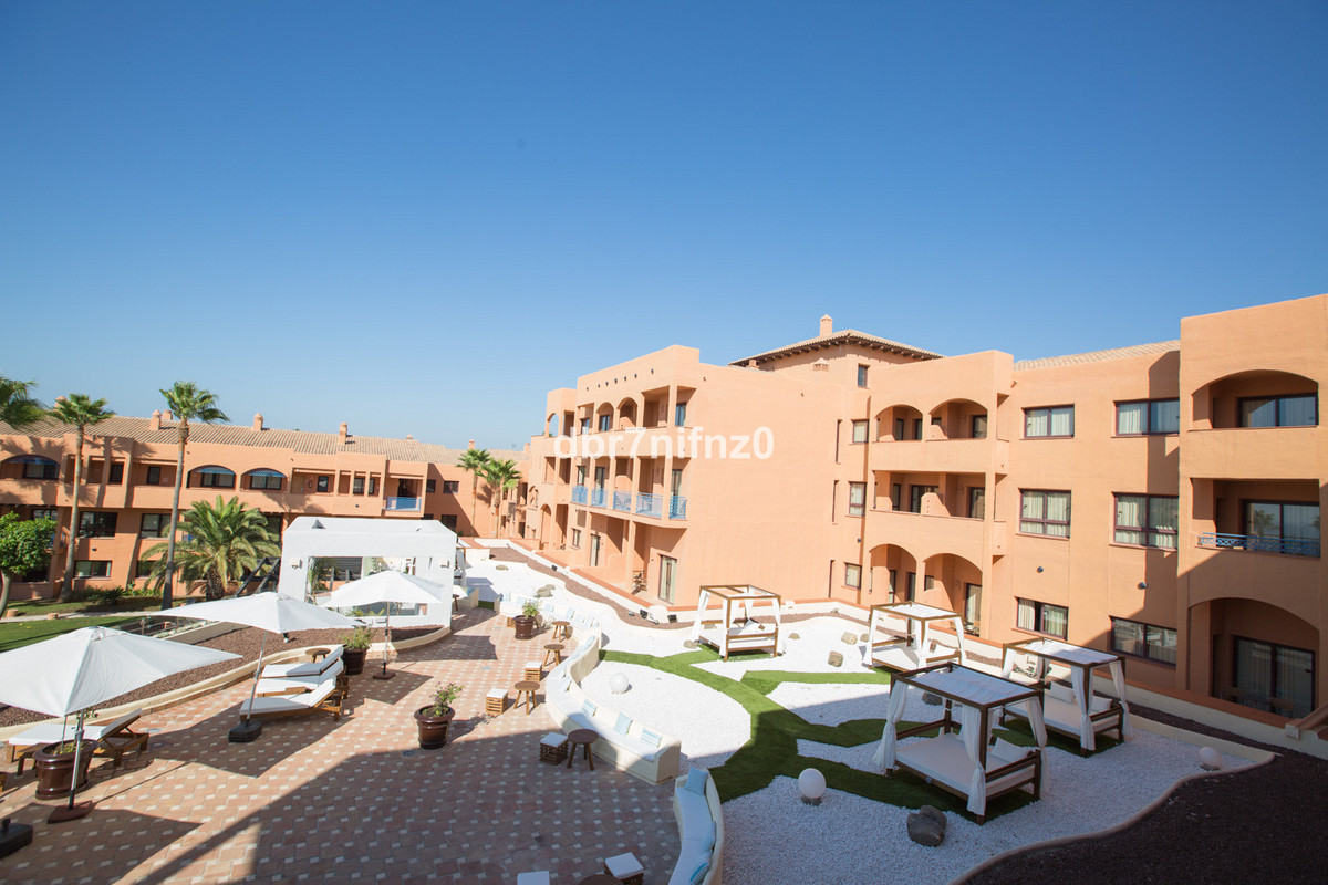 https://cdn.resales-online.com/public/dbr7nifnz0/properties/e0825a36c93911ed84bd0217bc231ef4/w1200/11-20939a0134ad724a8cb2a801094d15a4.jpg?v=1679552193