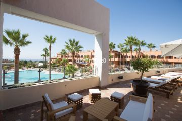 https://cdn.resales-online.com/public/dbr7nifnz0/properties/e0825a36c93911ed84bd0217bc231ef4/w1200/17-dd5fcd4f0eb487dfa3803f7e20814c0e.jpg?v=1679552193
