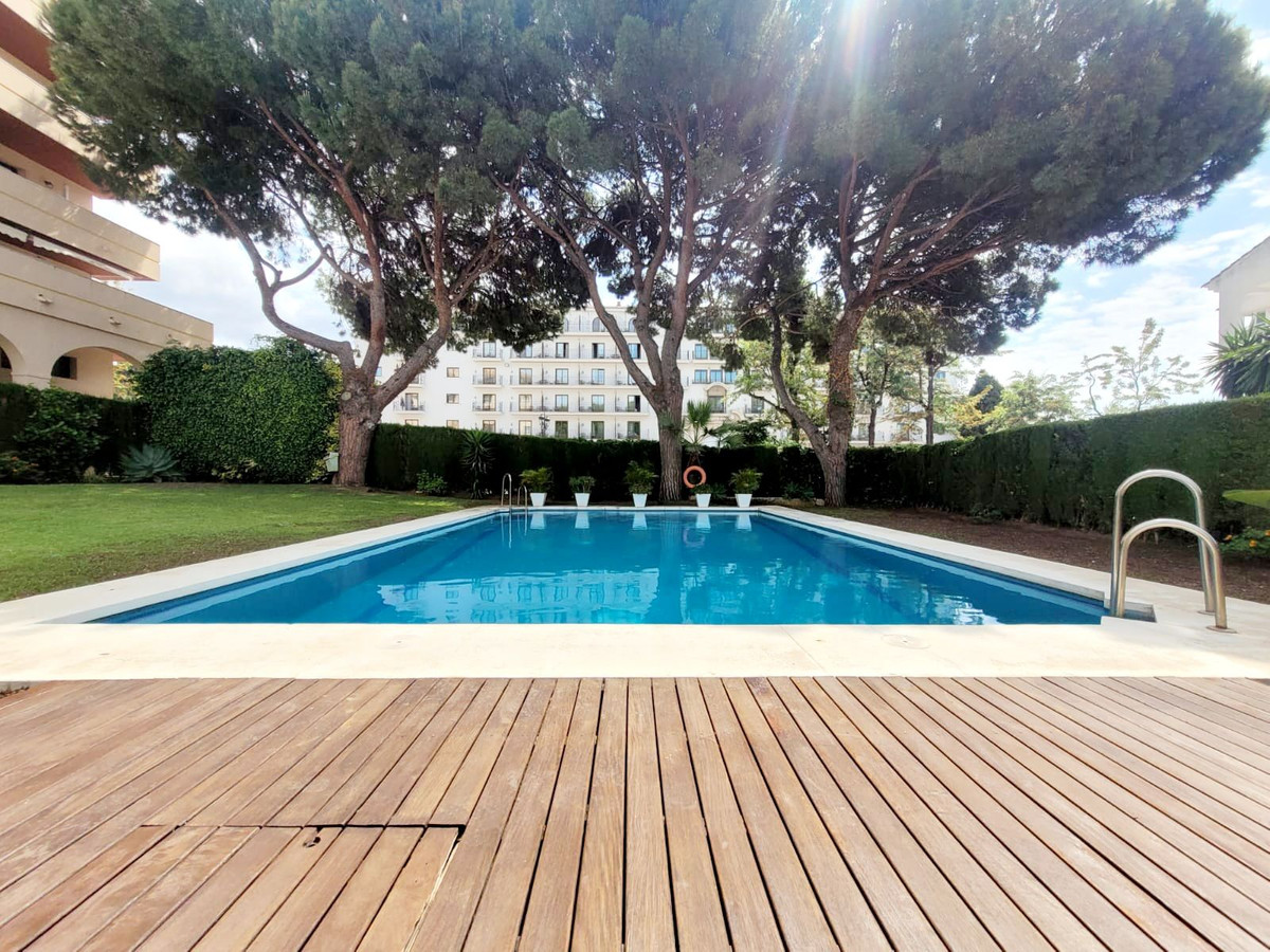 https://cdn.resales-online.com/public/38v5t3nduc/properties/94e68794fe0511edb6600217bc231ef4/w1200/1-7980e48d732b6fc85c14b43b94d2aa54.jpg?v=1685359897