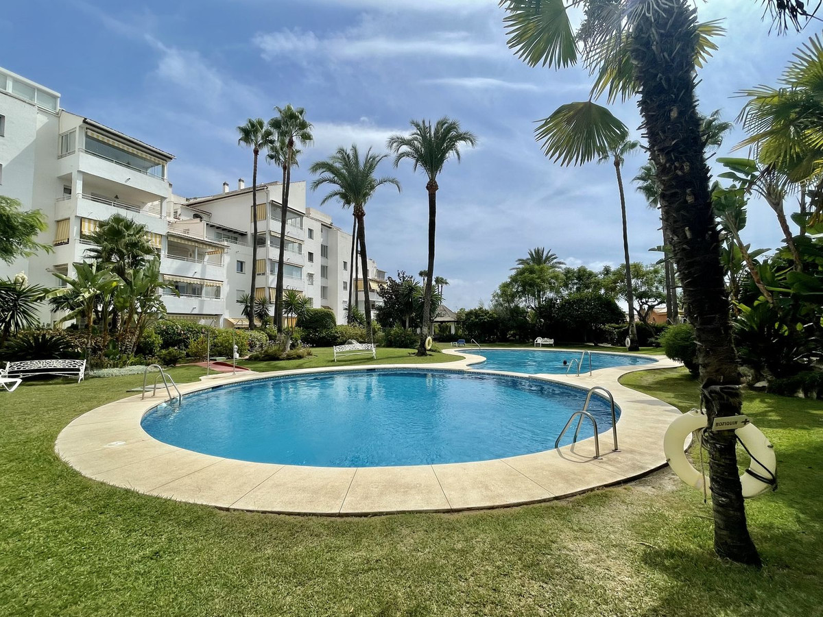 https://cdn.resales-online.com/public/iehb4l0uli/properties/5d3040ab65e411ed98460217bc231ef4/w1200/1-7980e48d732b6fc85c14b43b94d2aa54.jpg?v=1668779250
