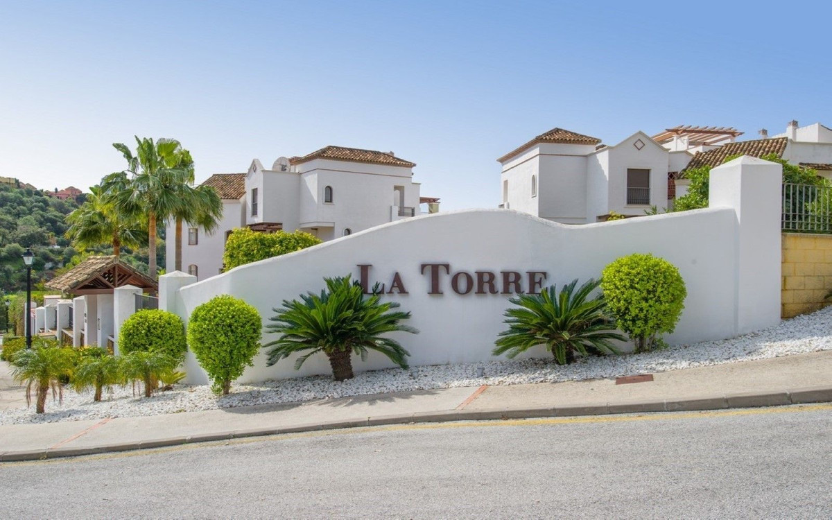 https://cdn.resales-online.com/public/sb853vk8c5/properties/1306900dff9111edb6600217bc231ef4/w1200/1-7980e48d732b6fc85c14b43b94d2aa54.jpg?v=1685613547