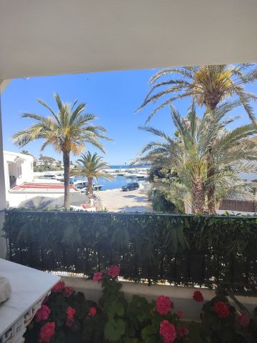 https://cdn.resales-online.com/public/knru7a014h/properties/5d0921c2013711eeb6600217bc231ef4/w1200/1-7980e48d732b6fc85c14b43b94d2aa54.jpg?v=1685709325