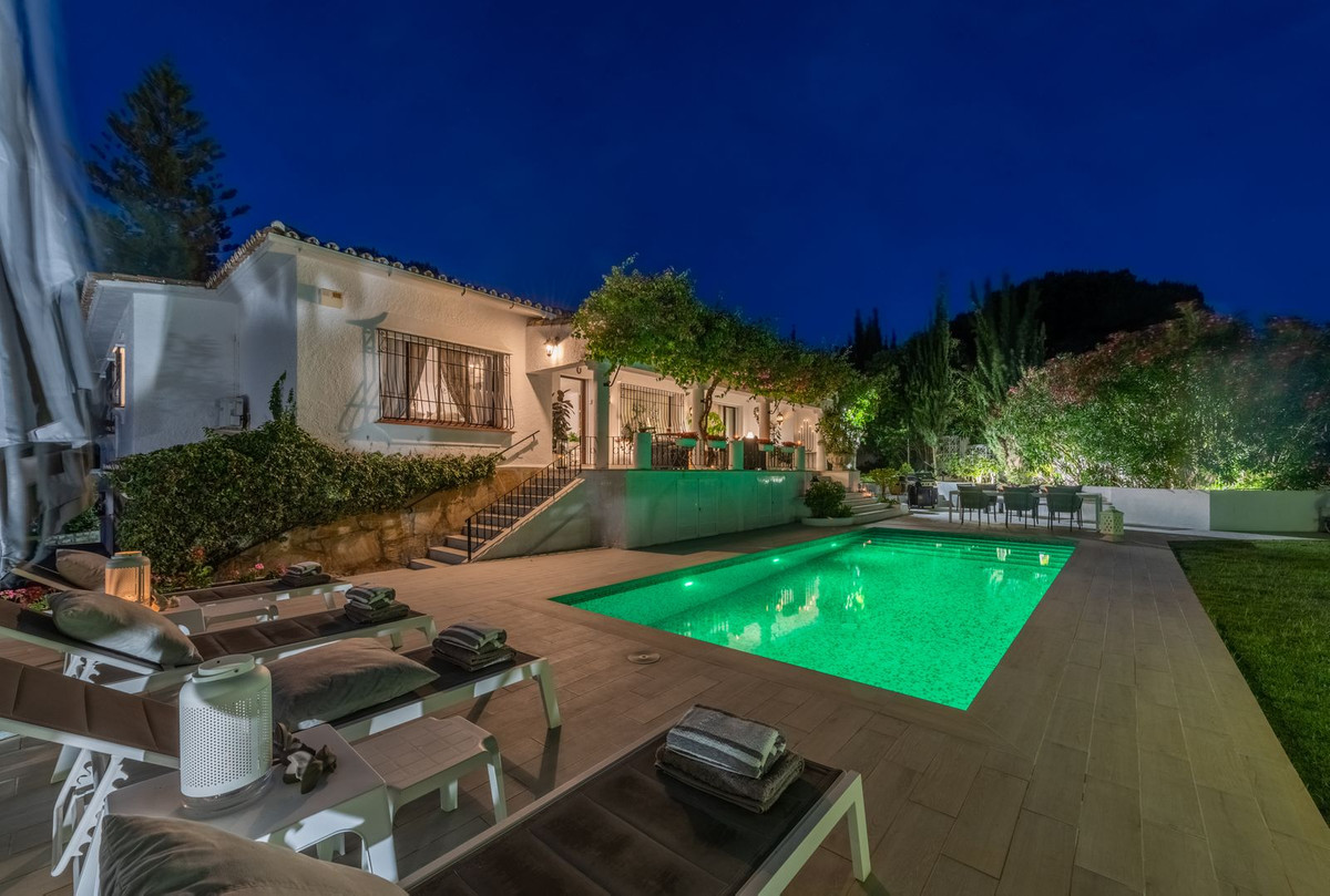 https://cdn.resales-online.com/public/cdugn808as/properties/76ab05e3038f11eeb6600217bc231ef4/w1200/1-7980e48d732b6fc85c14b43b94d2aa54.jpg?v=1685966710
