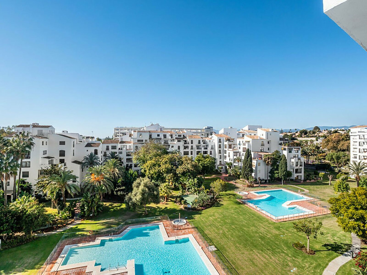https://cdn.resales-online.com/public/608fhr78dk/properties/a2cd98d605c111eeb6600217bc231ef4/w1200/1-7980e48d732b6fc85c14b43b94d2aa54.jpg?v=1686209810